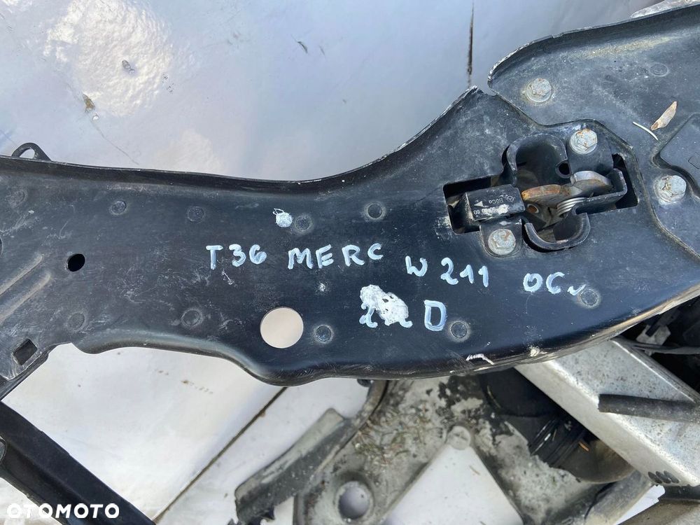 PAS PRZEDNI CHŁODNICA MERCEDES E-KLASA W211 2.2 CDI - 3