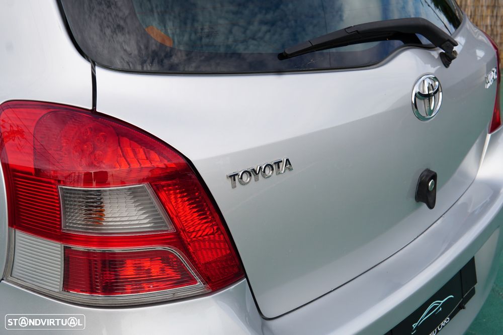 Toyota Yaris 1.0 VVT-i AC Manual - 13