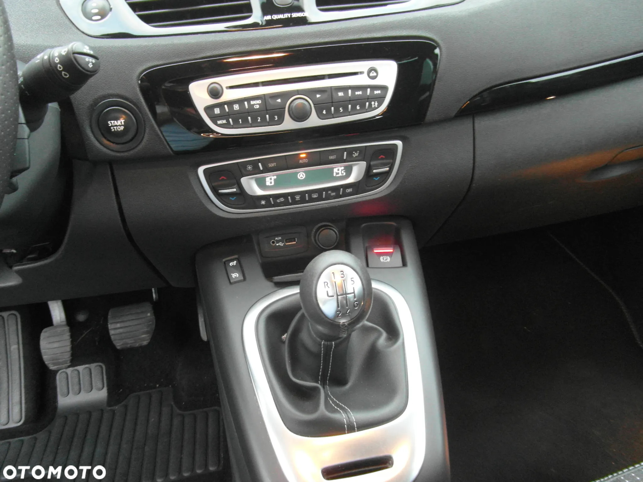 Renault Scenic TCe 130 Bose Edition - 27