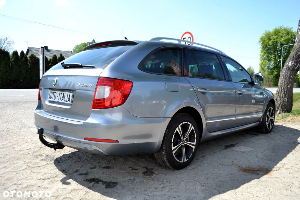 Skoda Superb 2.0 TDI Ambition - 4