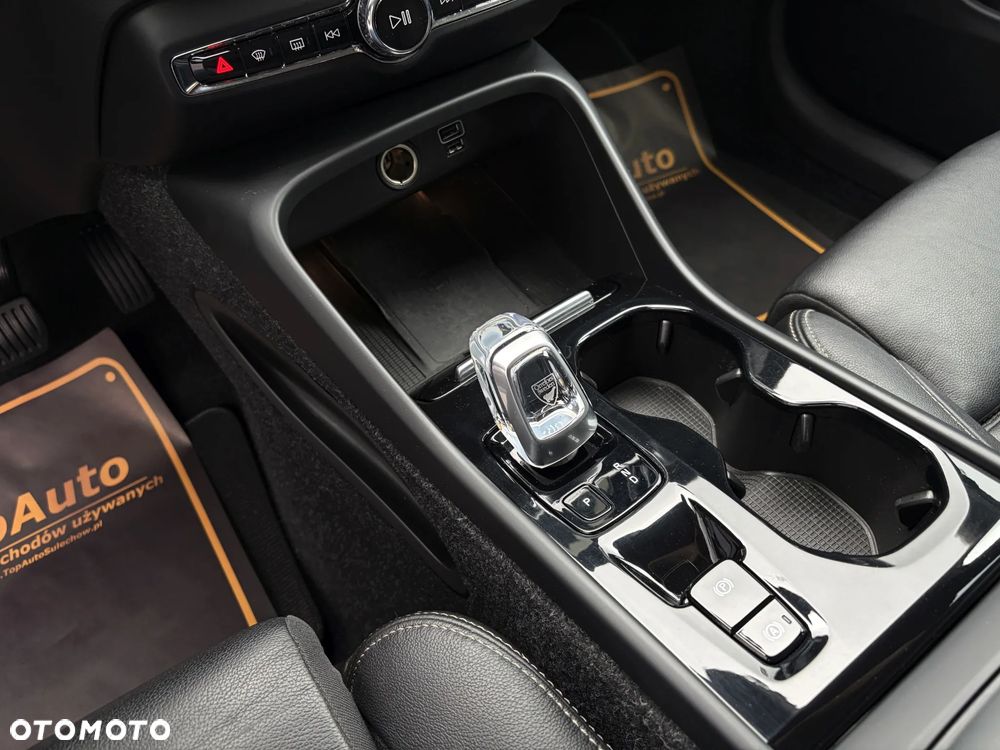 Volvo XC 40 D3 SCR Inscription - 32