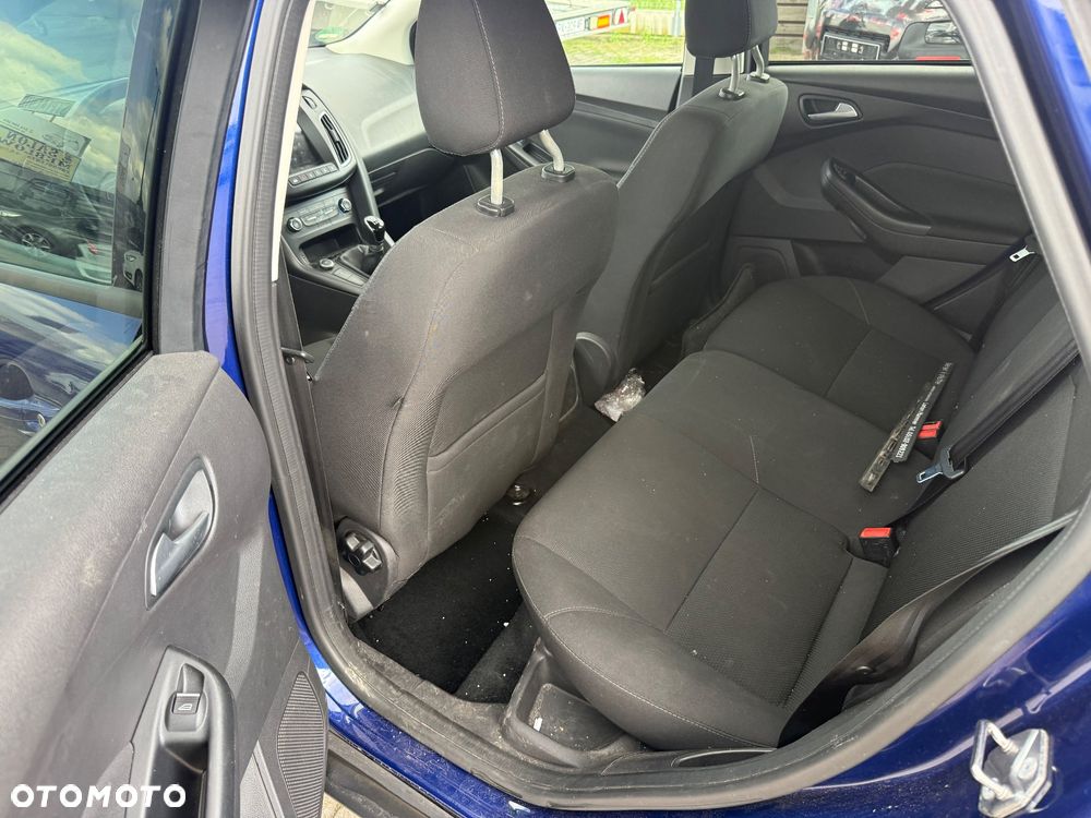 Ford Focus 1.0 EcoBoost Titanium - 11