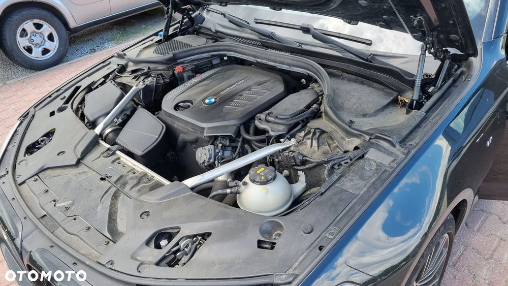 BMW Seria 5 520d xDrive M Sport Edition - 40