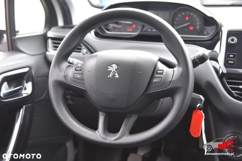 Peugeot 208 - 22