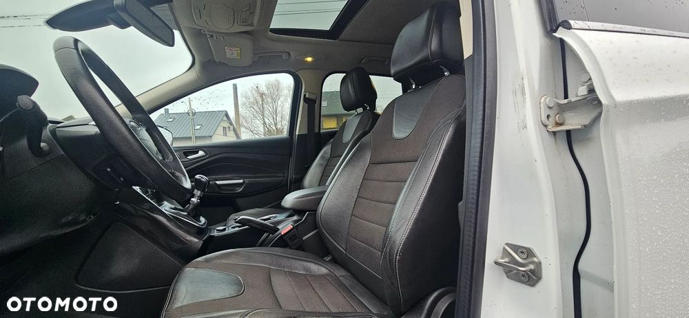 Ford Kuga 2.0 TDCi 2x4 Titanium - 11