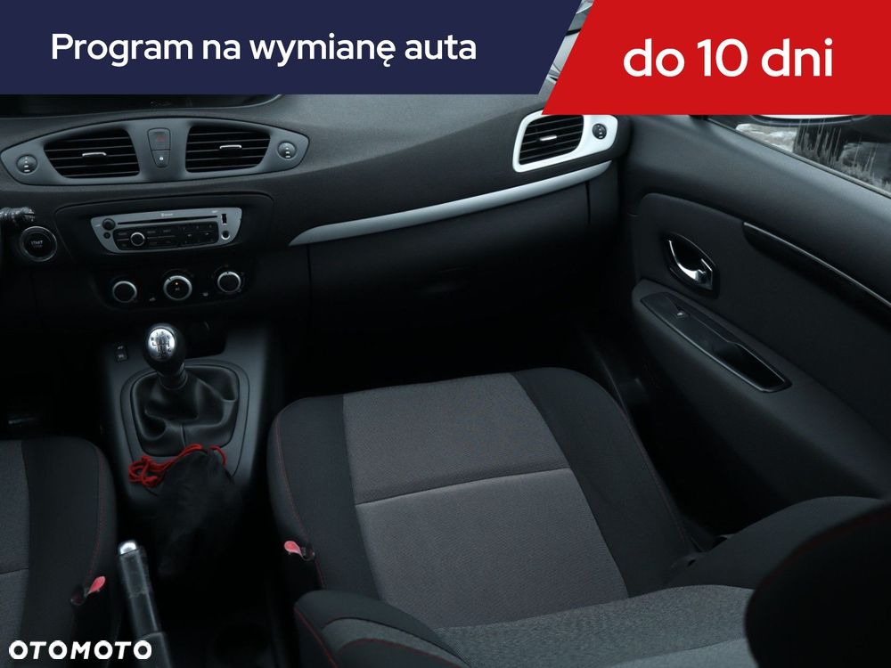 Renault Scenic - 10