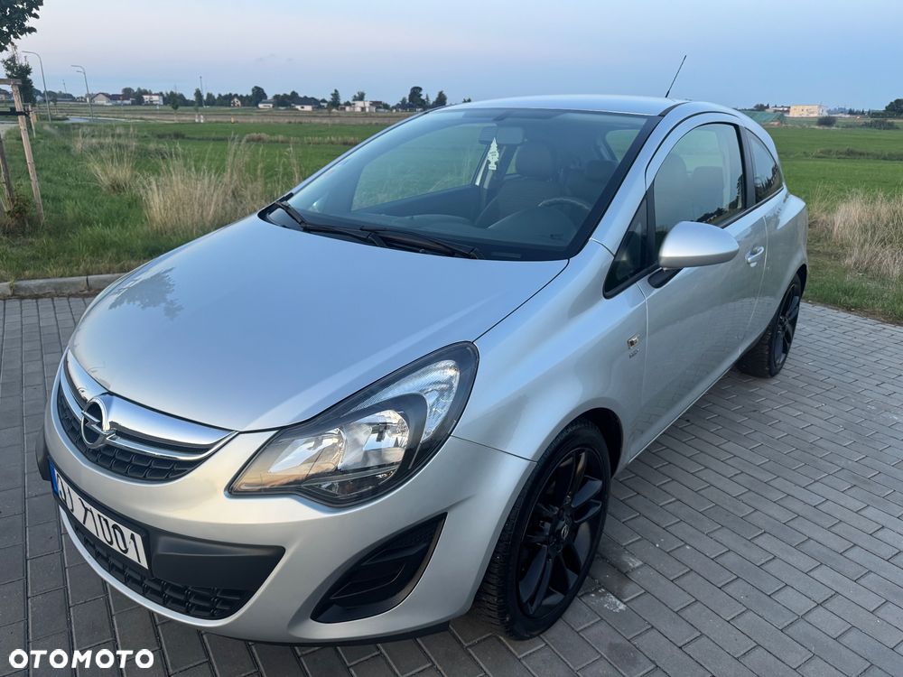 Opel Corsa 1.2 Cosmo - 3