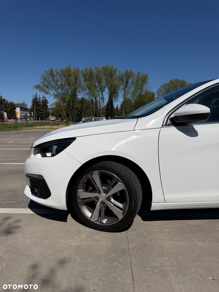 Peugeot 308 1.2 PureTech Allure Pack S&S EAT8 - 13