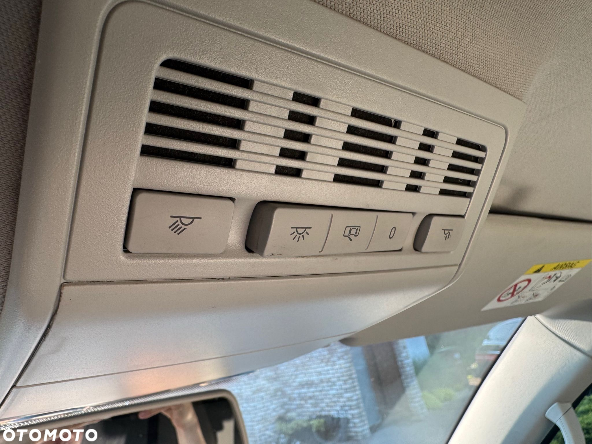 Volkswagen Caravelle 2.0 TDI L2 Highline - 29