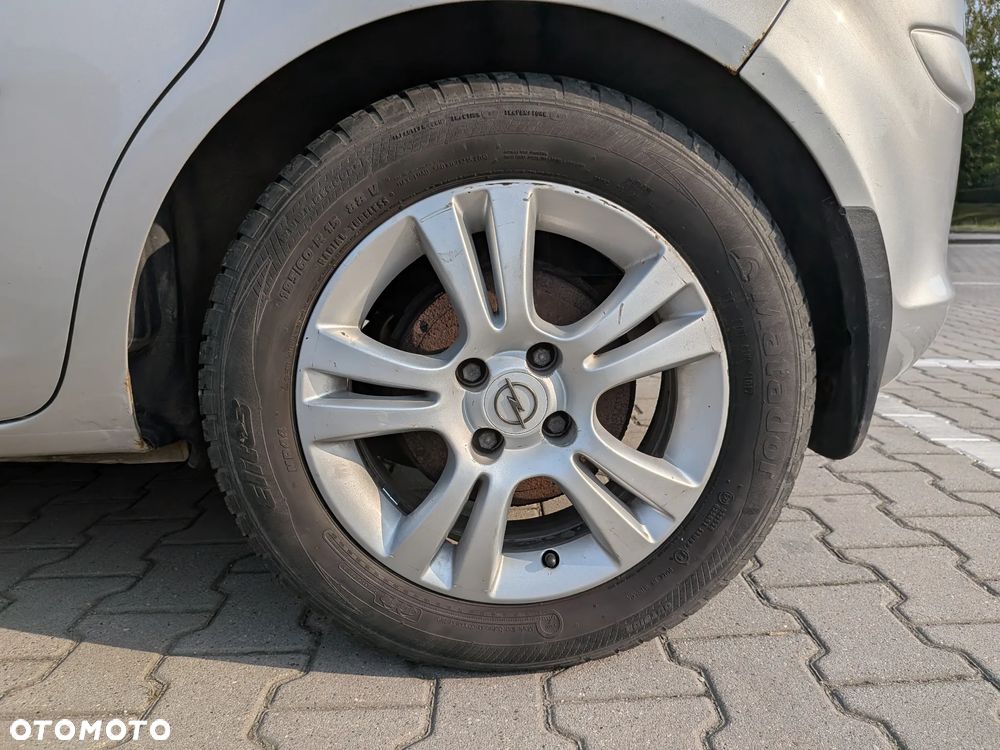 Opel Corsa - 29