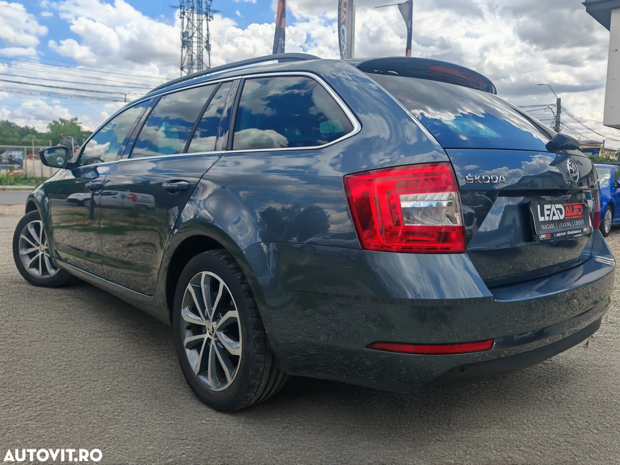 Skoda Octavia 2.0 TDI 4x4 DSG Style - 4