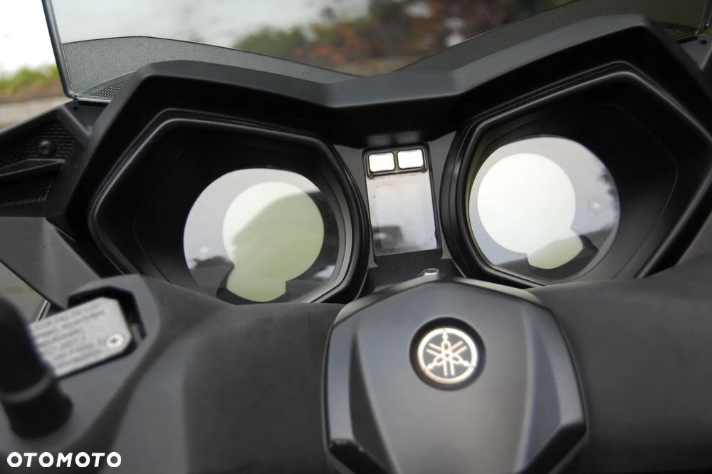 Yamaha X-max - 13
