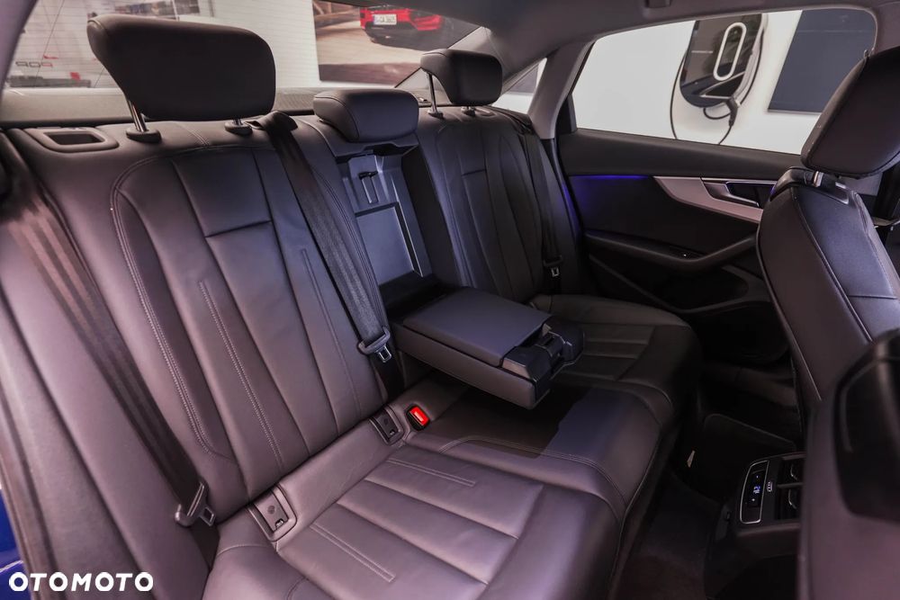 Audi A4 Limousine - 24