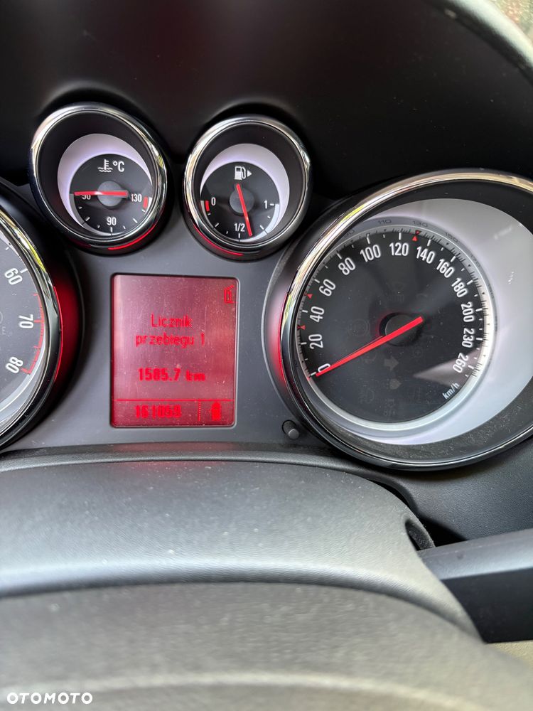Opel Astra 1.6 T Cosmo - 18