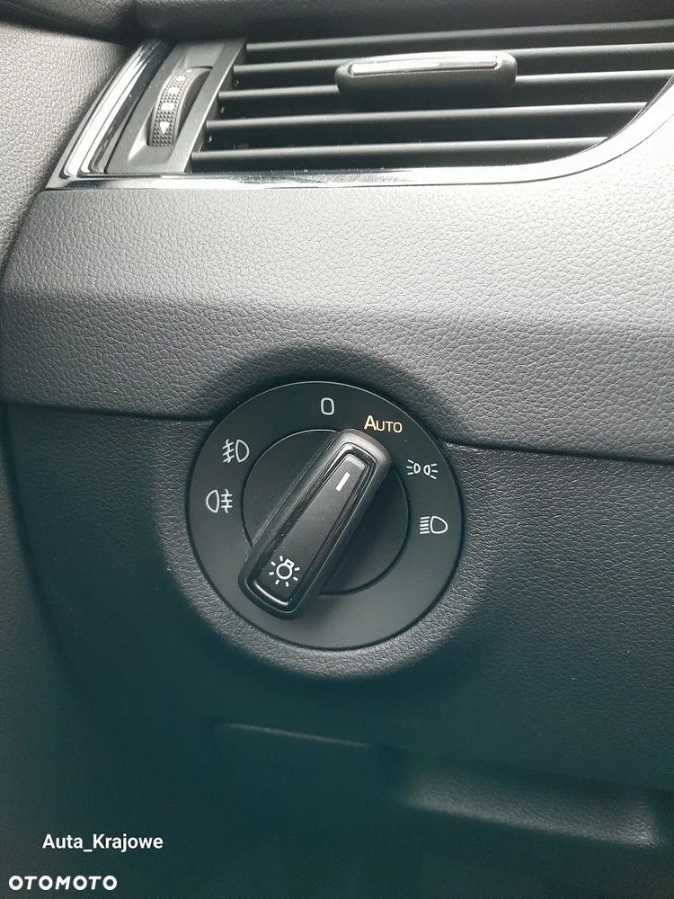 Skoda Octavia 1.6 TDI SCR Active - 25