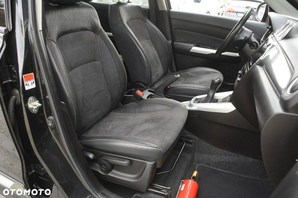 Suzuki Vitara 1.6 XLED 2WD - 19