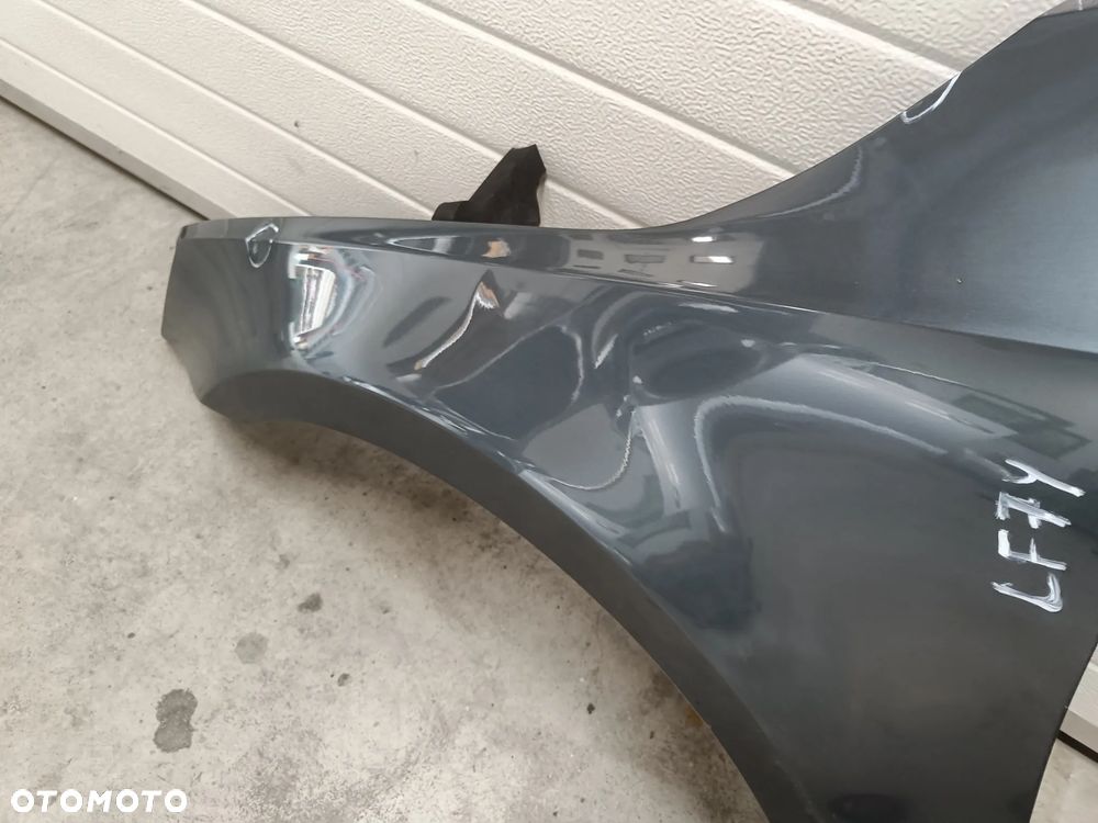 Błotnik Lewy Przedni Skoda Octavia 3 III Przód LF7Y - 19