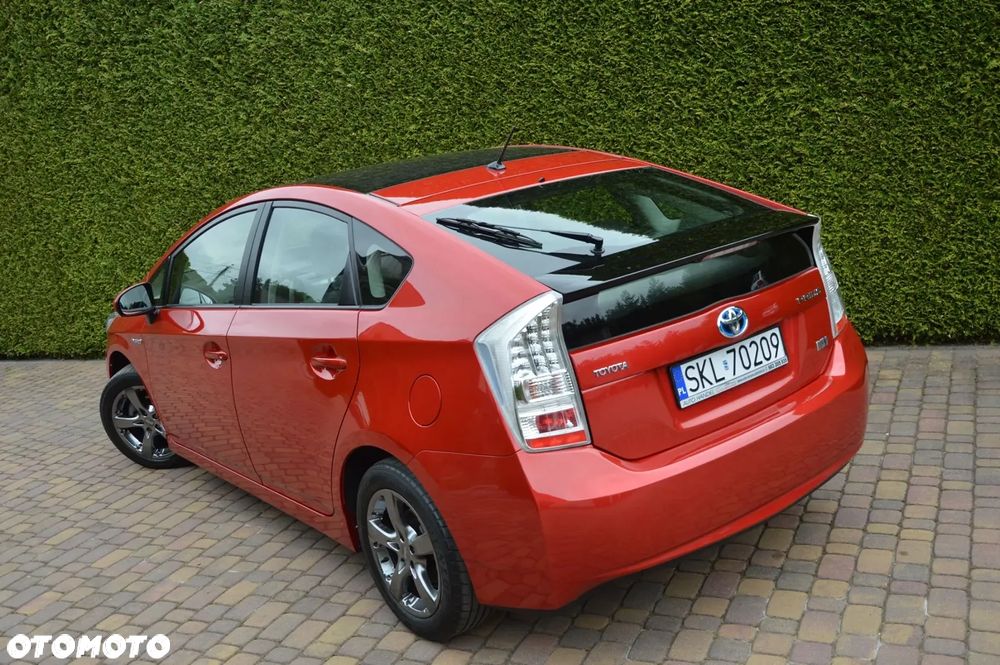 Toyota Prius (Hybrid) Life - 2