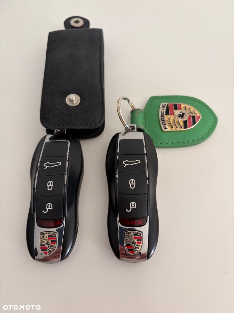Porsche Panamera 4S - 21