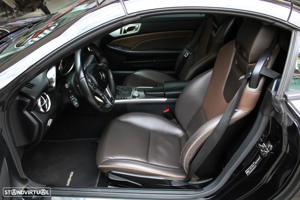 Mercedes-Benz SLK 250 (BlueEFFICIENCY) 7G-TRONIC - 22