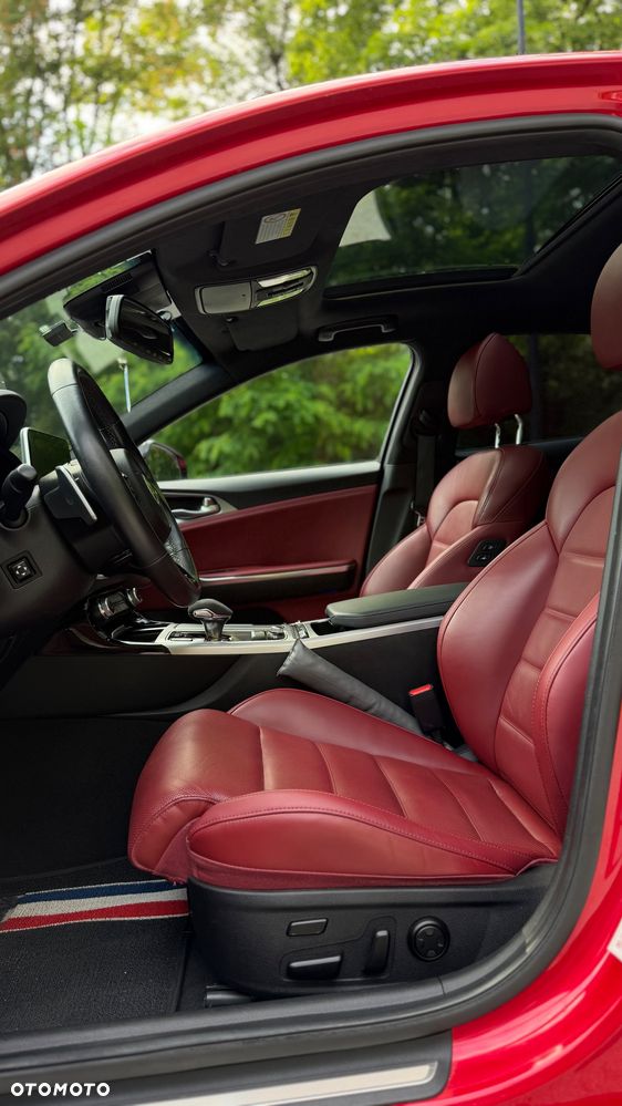 Kia Stinger 2.0 T-GDI GT Line - 10
