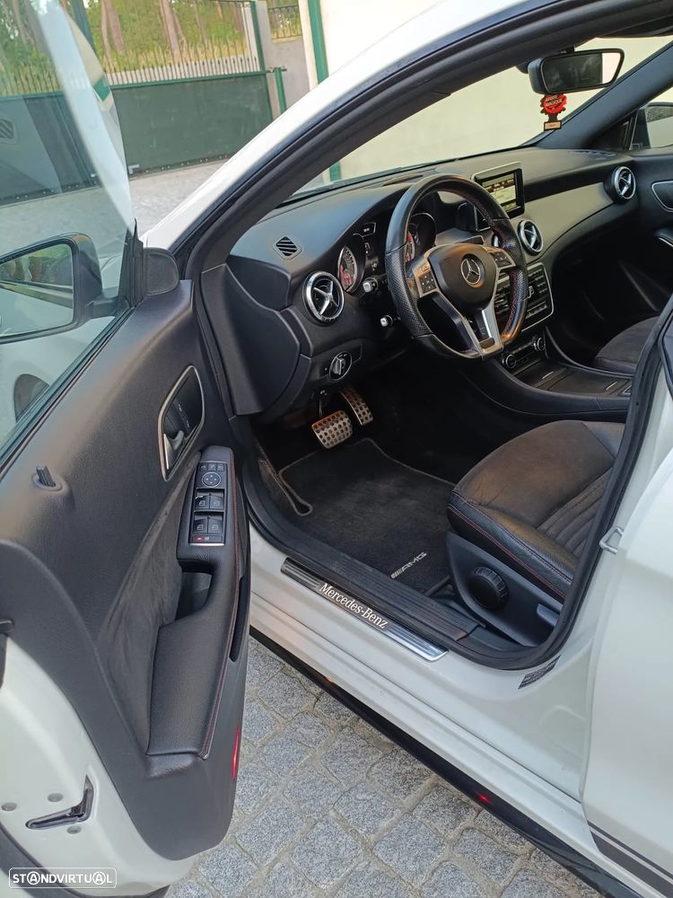 Mercedes-Benz CLA 220 CDI 7G-DCT AMG Line - 27