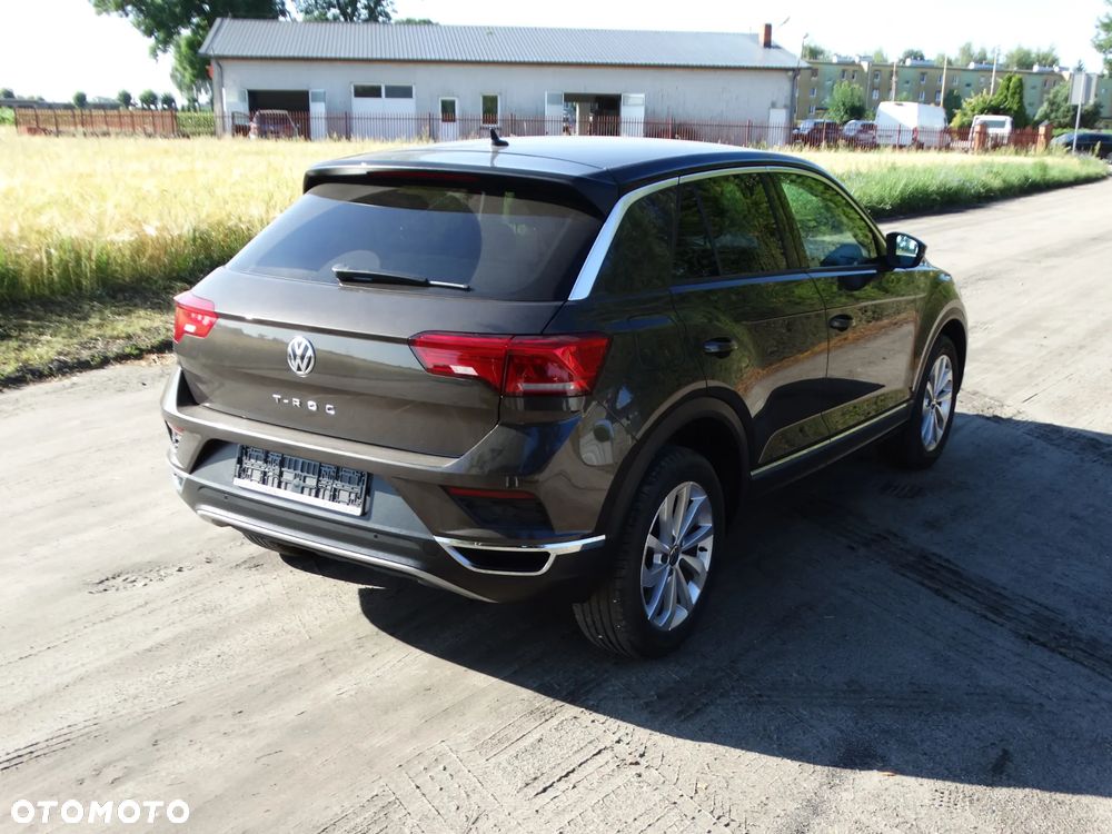 Volkswagen T-Roc - 7