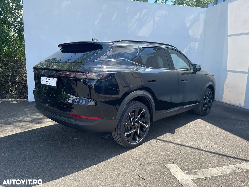 Omoda 7 1.5 TGDI 1DHT PHEV Exclusive - 8