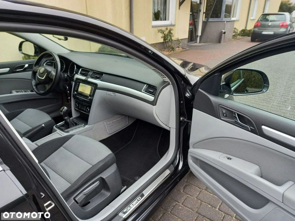 Skoda Superb 1.6 TDI Platinum - 19