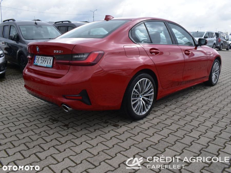 BMW Seria 3 330i xDrive Sport Line - 6