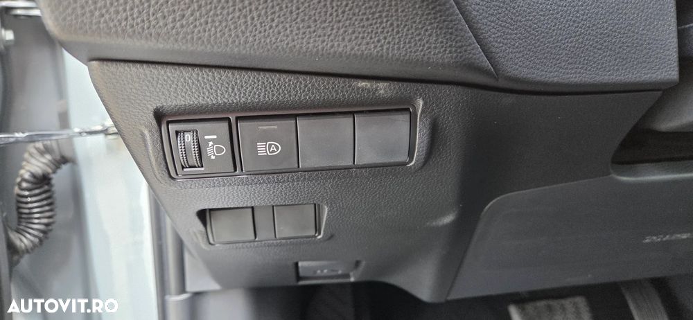 Toyota Corolla Cross - 20