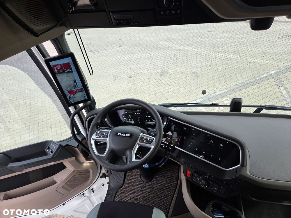 DAF XG - 12