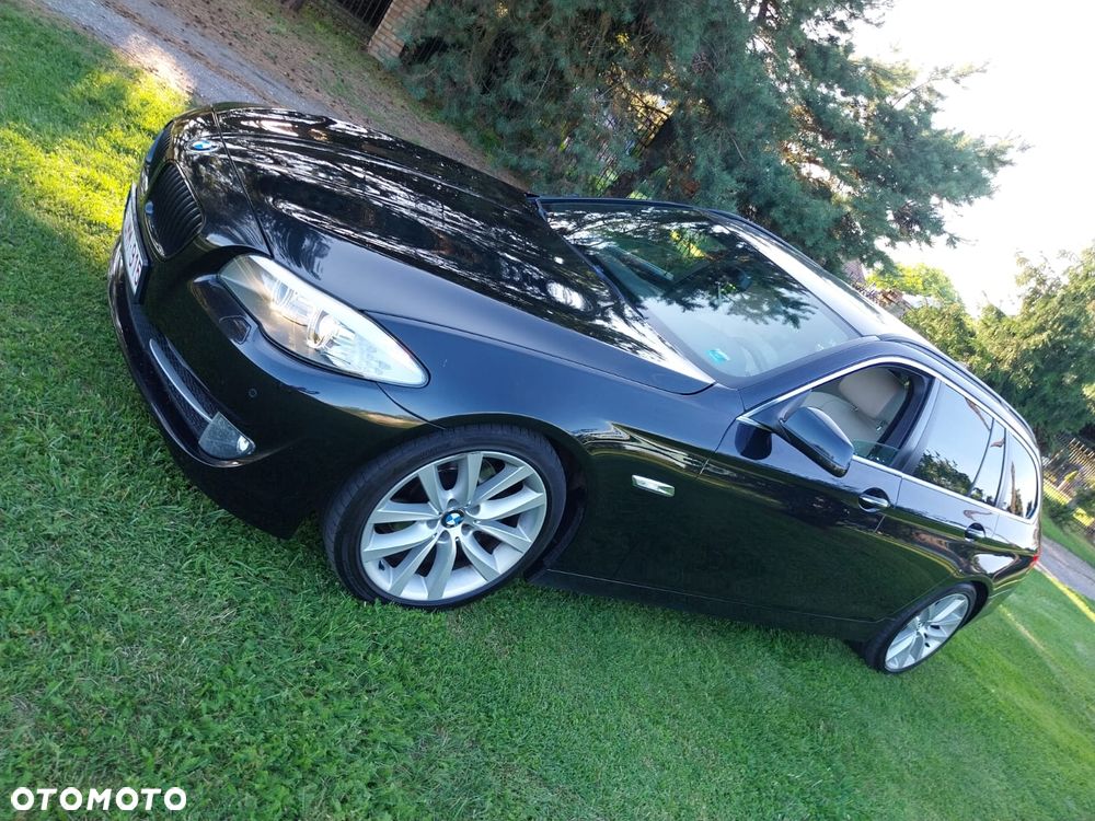 BMW Seria 5 520d Luxury Line - 9