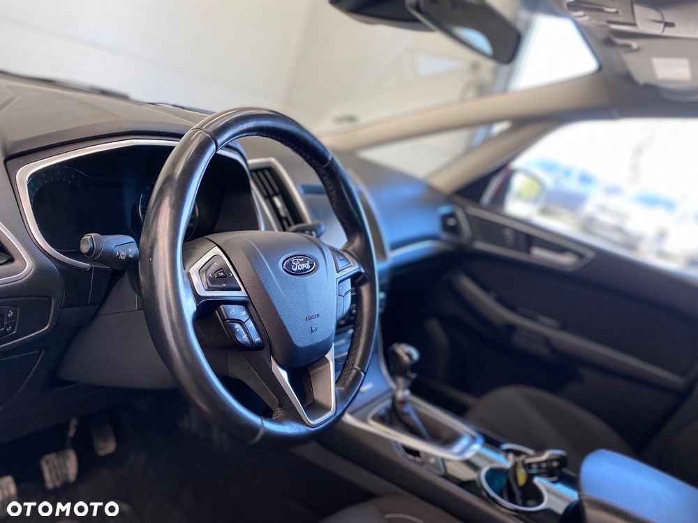 Ford S-Max 2.0 TDCi Trend - 23