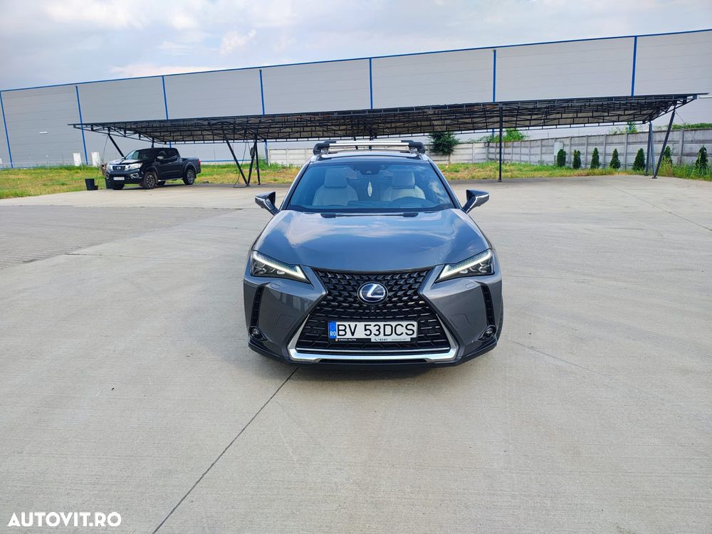 Lexus UX - 7