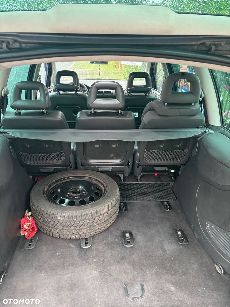 Volkswagen Sharan 2.8 V6 Highline - 10