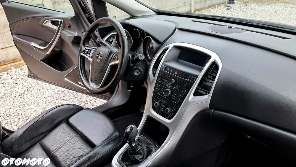 Opel Astra 1.6 T Sport - 23