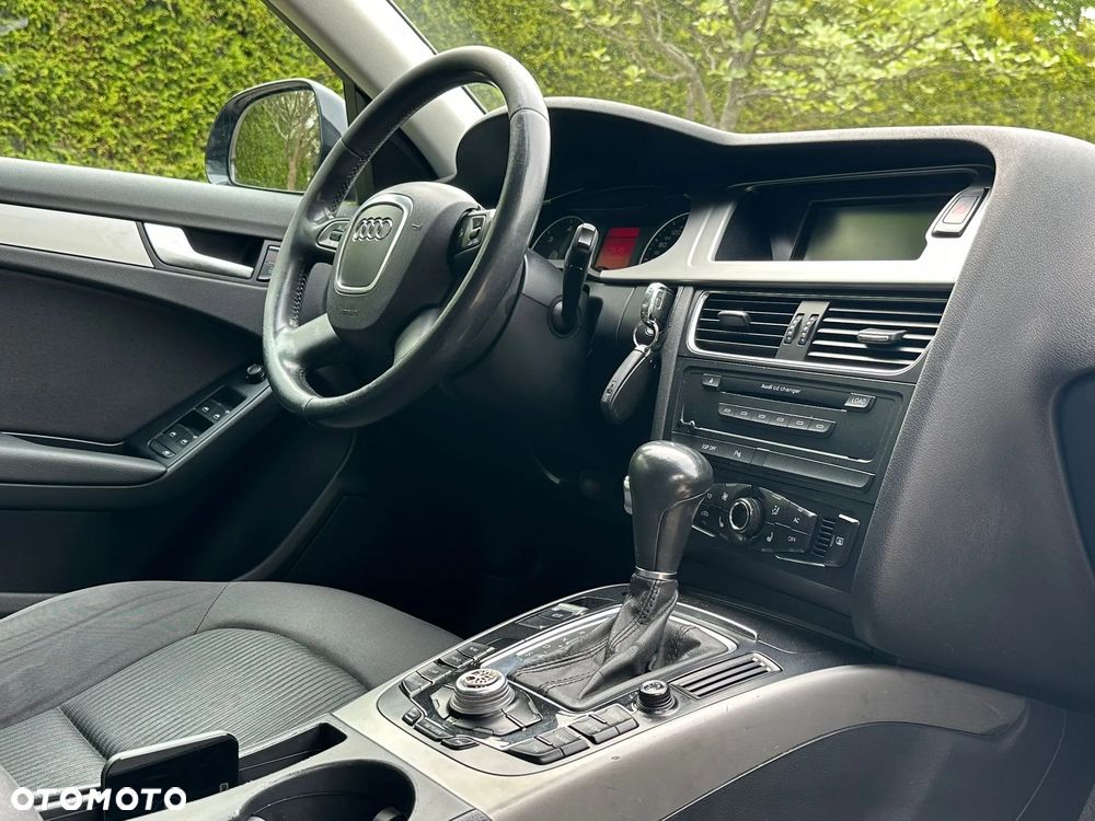Audi A4 Avant - 12