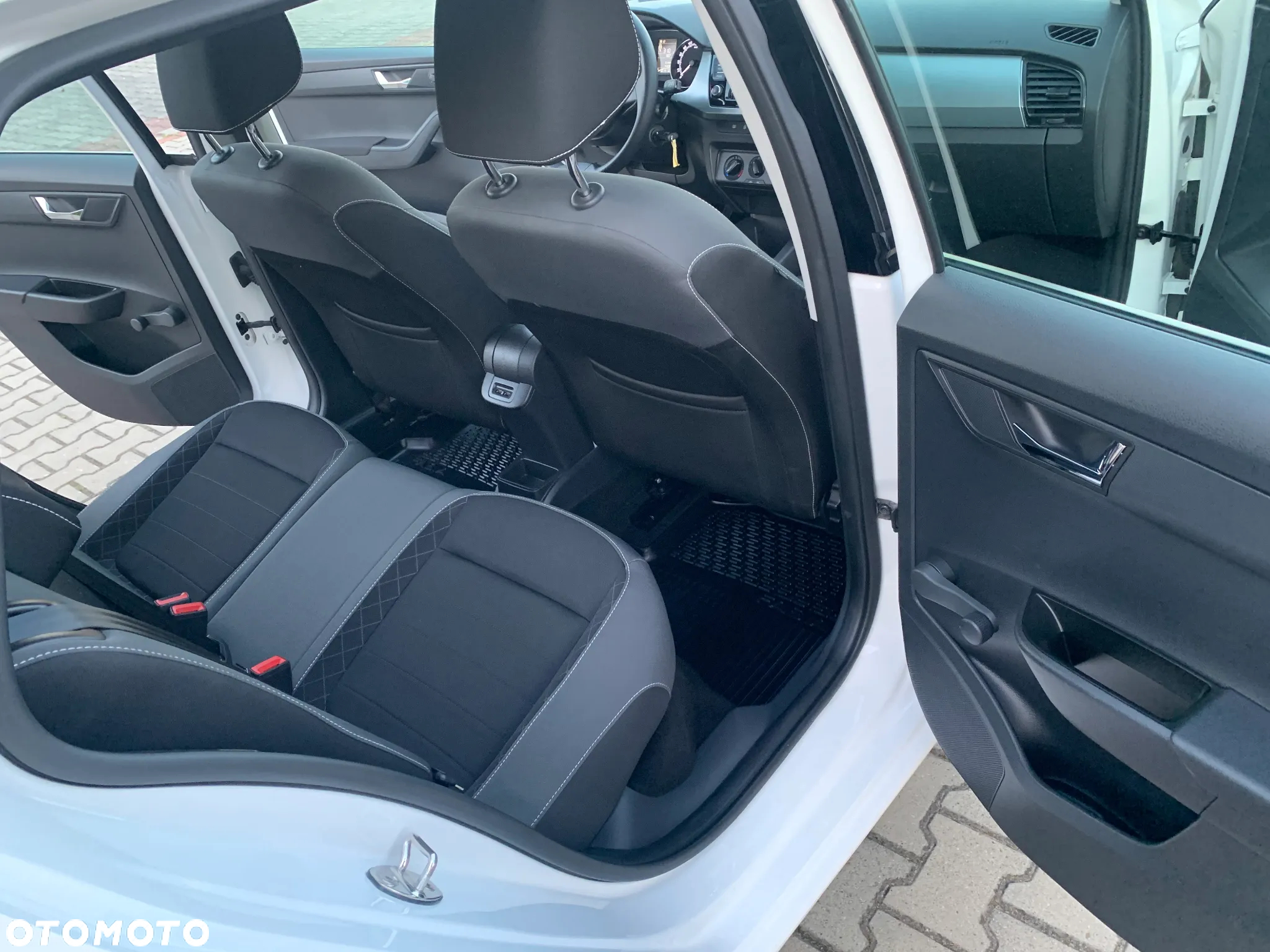 Skoda Fabia 1.0 TSI Ambition - 17