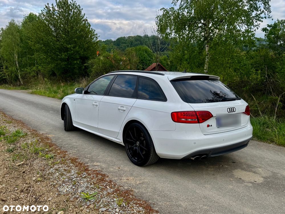 Audi S4 Avant S tronic - 7