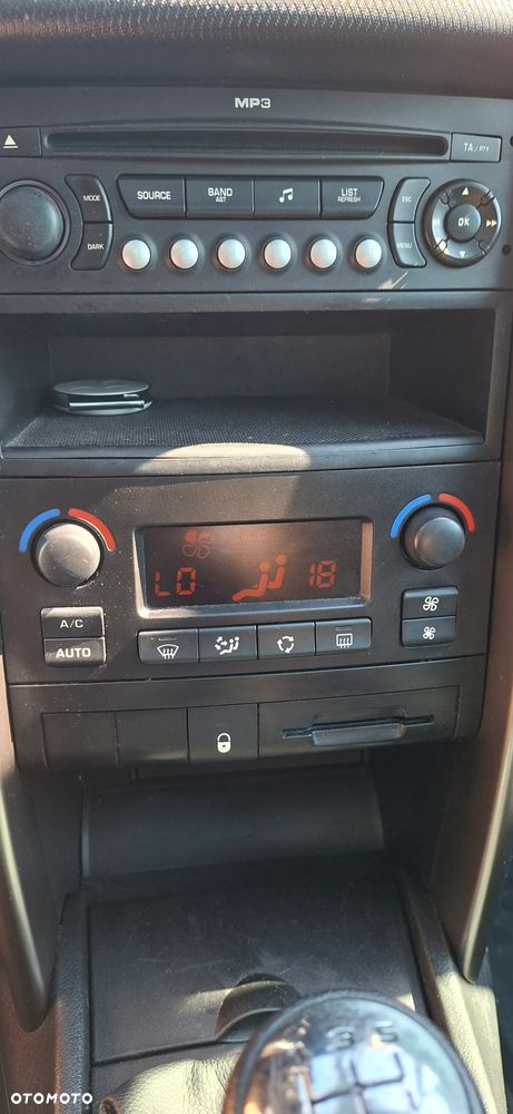 Peugeot 207 Outdoor 1.6 HDi - 16