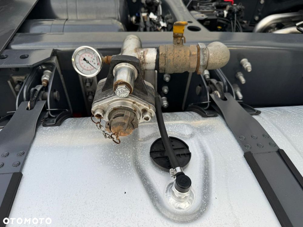 Scania R 460 A4x2NA - 12