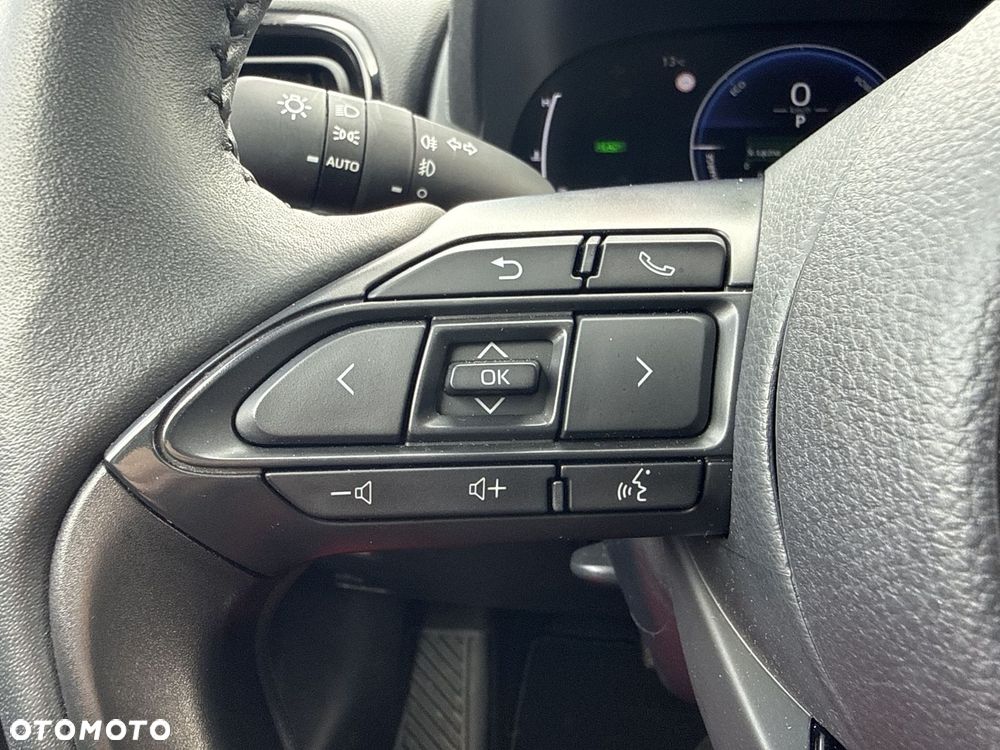 Toyota Yaris Hybrid 1.5 Style - 17