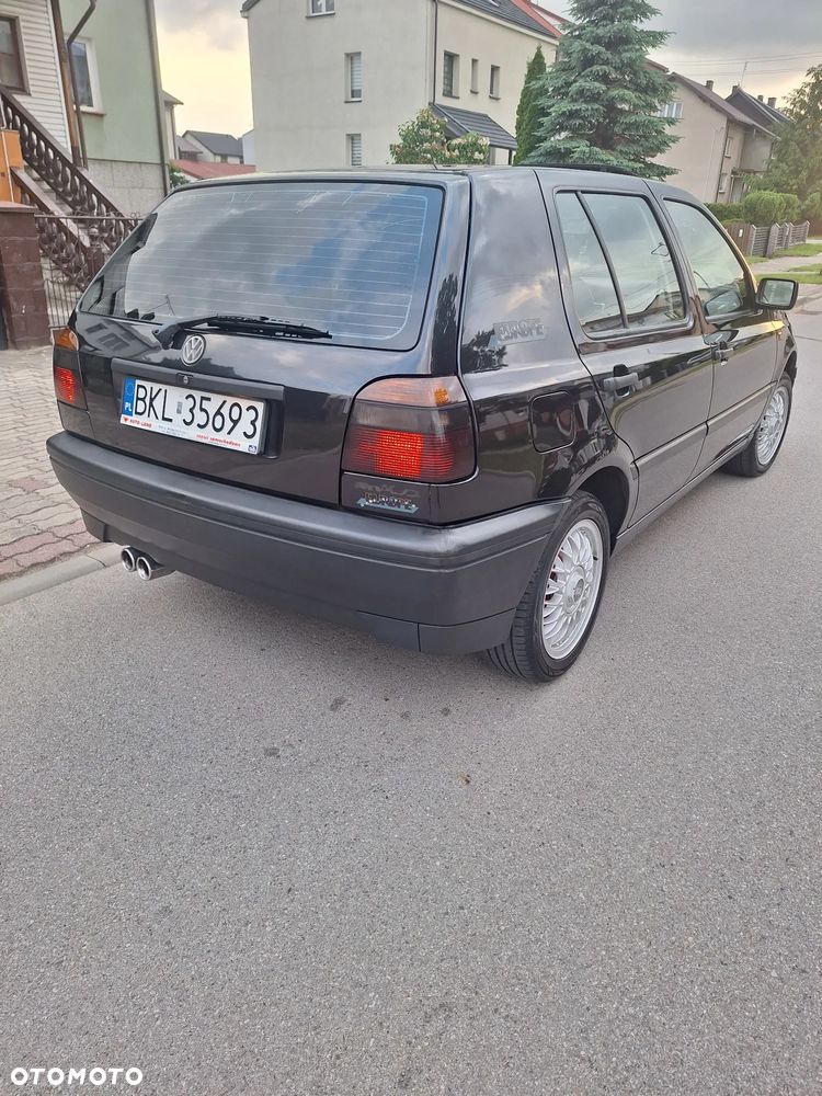 Volkswagen Golf 1.6 - 2