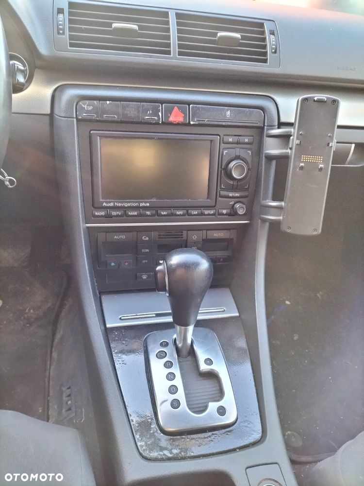 AUDI A4 B6 KOMBI CAŁE AUTO NA CZĘŚCI LAMPY TYŁ MASKA - 7