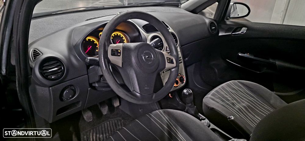 Opel Corsa 1.2 Cosmo - 9