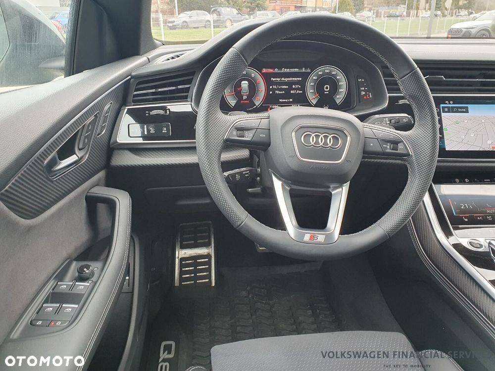 Audi Q8 - 12