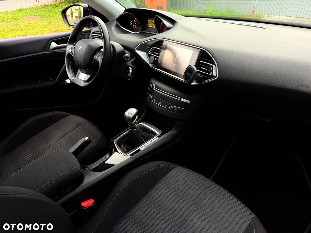 Peugeot 308 1.2 PureTech Active S&S - 8