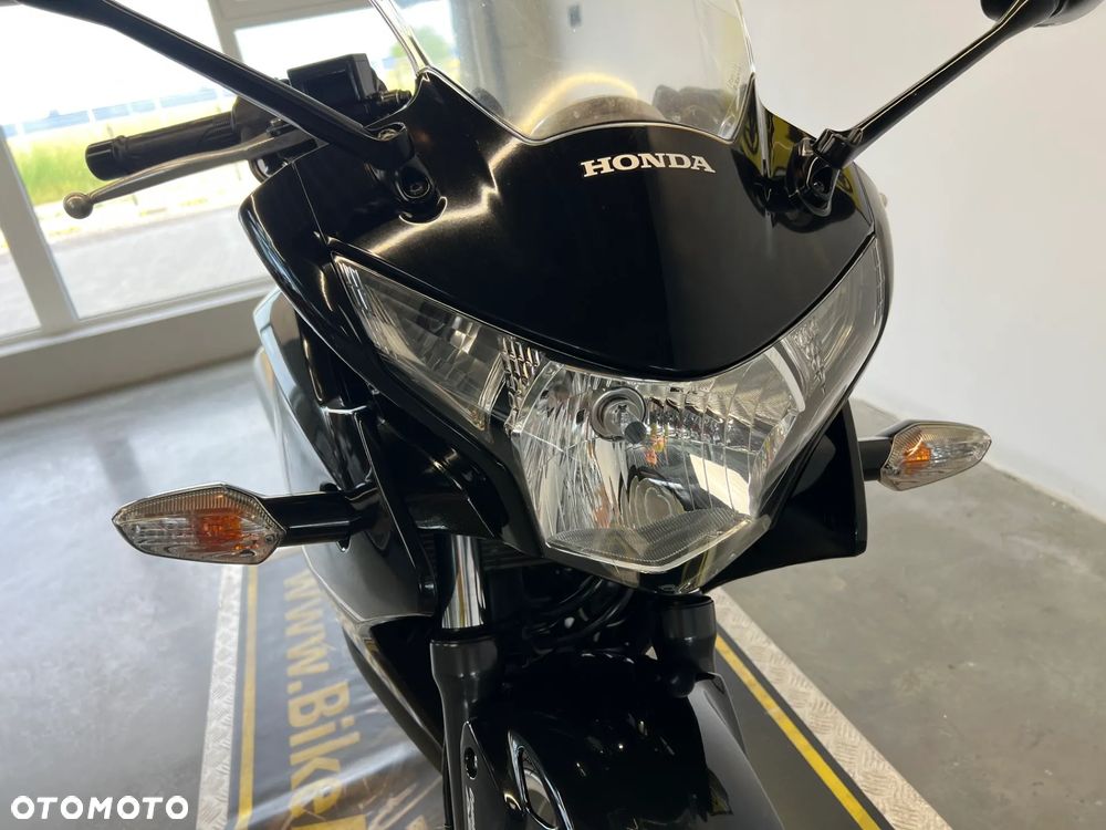 Honda CBR - 23