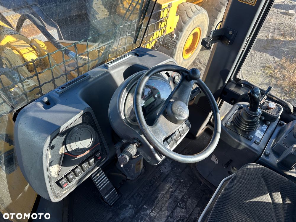 Liu Gong CLG862 lll Cat Liebherr JCB - 17